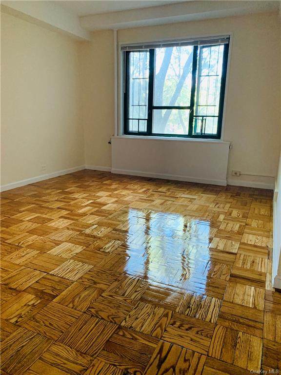1558 Unionport Road - Photo 1