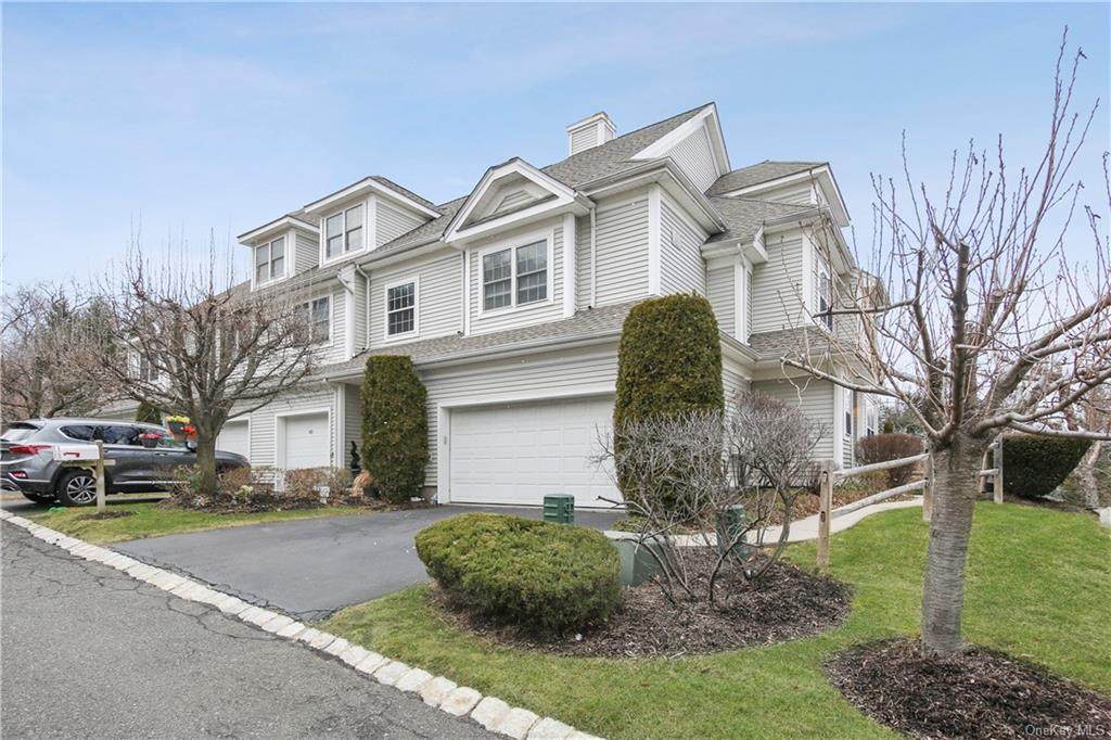 51 Underhill Drive - Photo 1