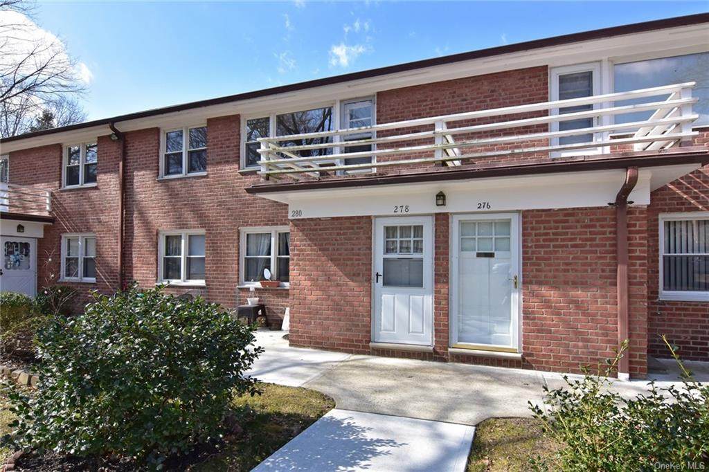 278 Buckhout Street - Photo 1
