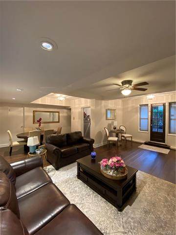 16 Broadway - Photo 1