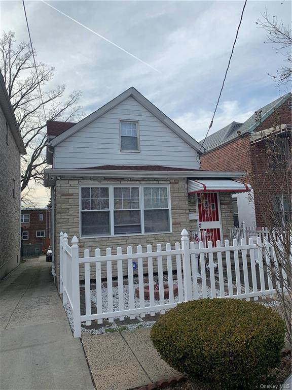 2737 Morgan Avenue - Photo 1