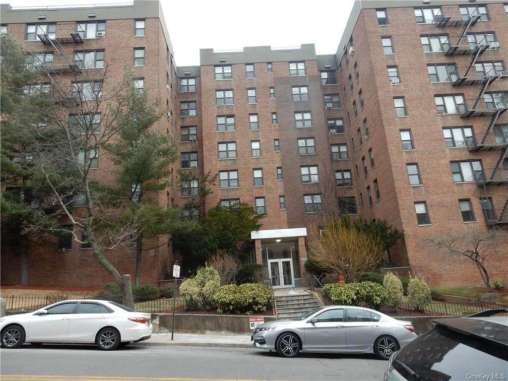 270 Broadway - Photo 1