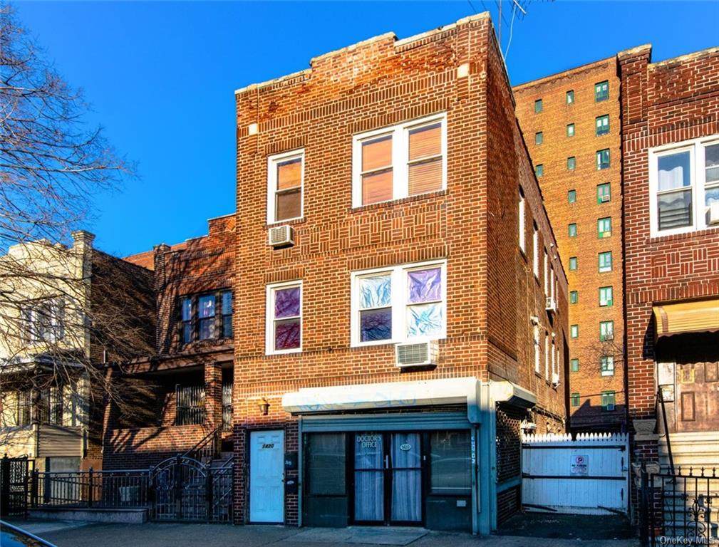 1420 White Plains Road - Photo 1