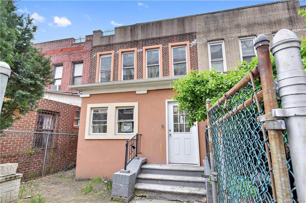 1215 Evergreen Avenue - Photo 1
