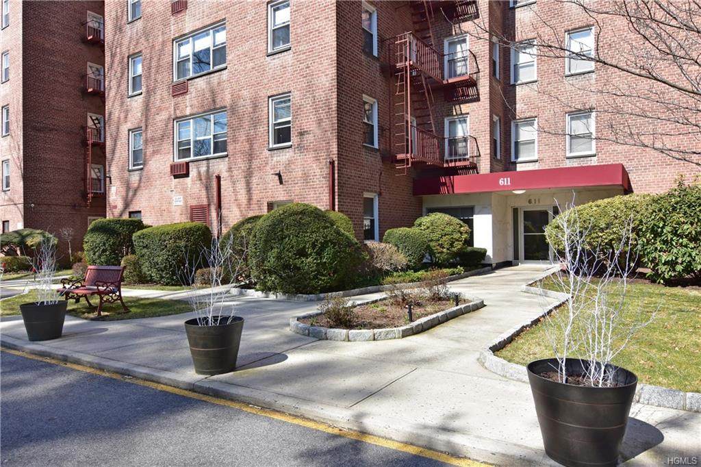 611 Palmer Road - Photo 1