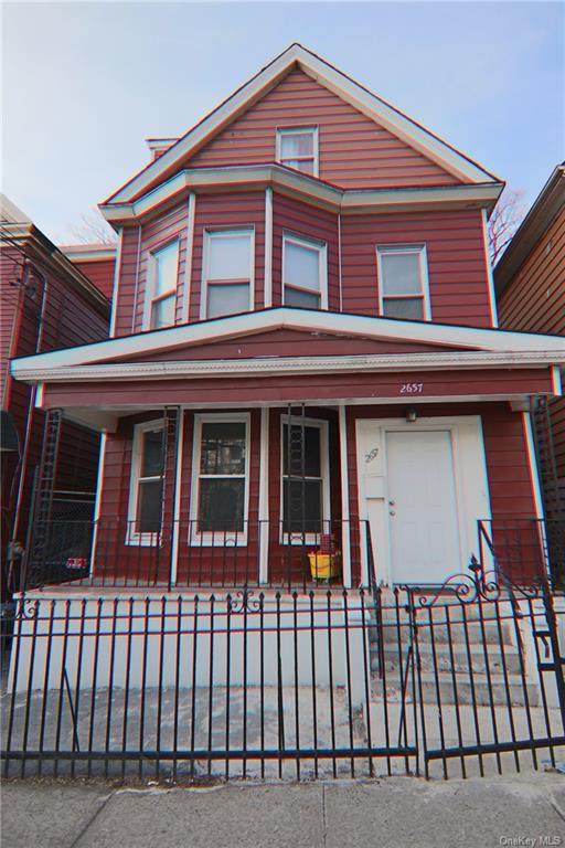 2657 Bainbridge Avenue - Photo 1
