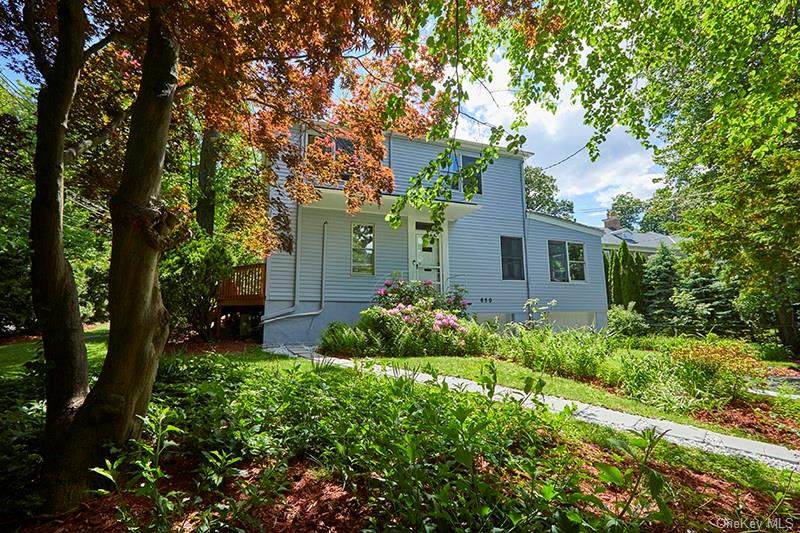 650 261st Street - Photo 1