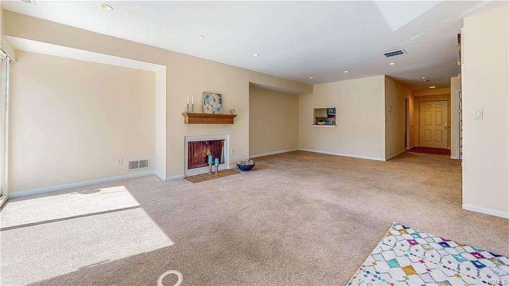 4 Leeward Lane - Photo 1