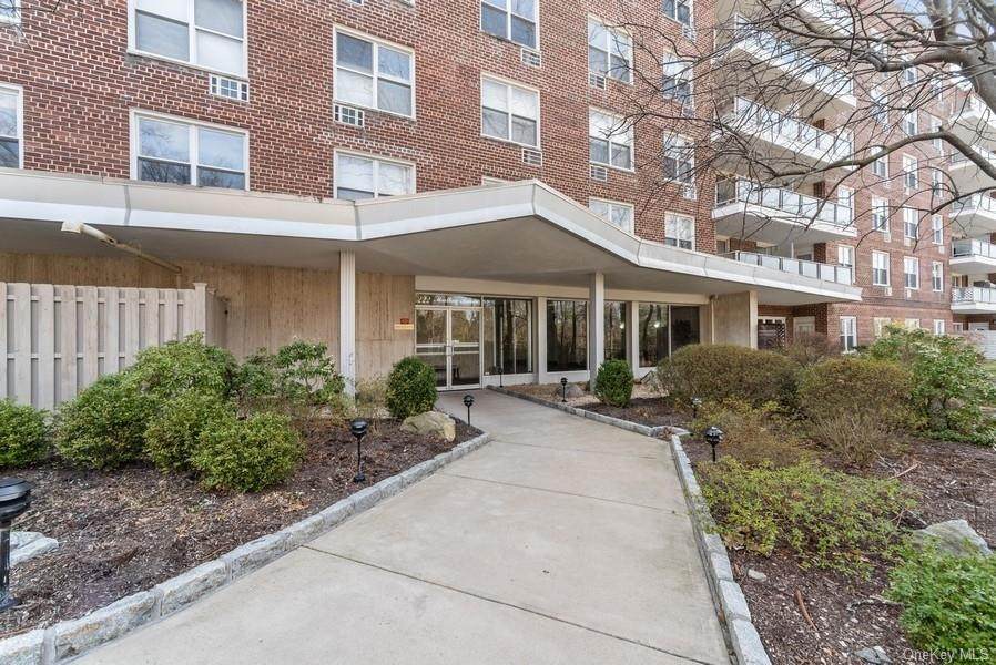 222 Martling Avenue - Photo 1