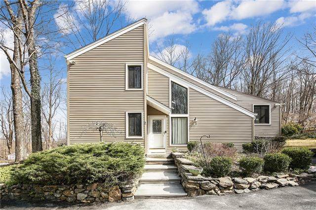 8 Chestnut Ridge Road - Photo 1 8 Chestnut Ridge Road - Photo 1