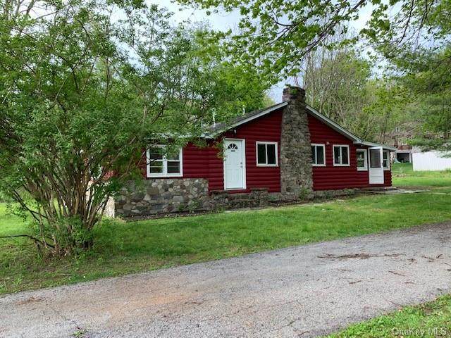 108 Hickory Avenue - Photo 1