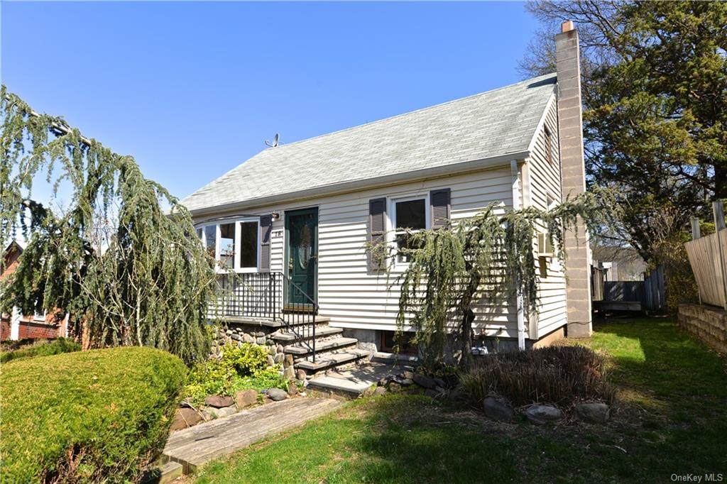18 Dickinson Avenue - Photo 1 18 Dickinson Avenue - Photo 1