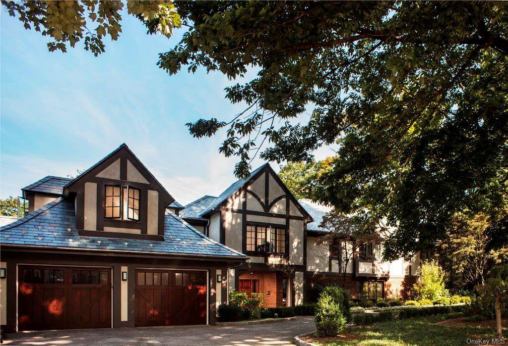 25 Hampton Road - Photo 1