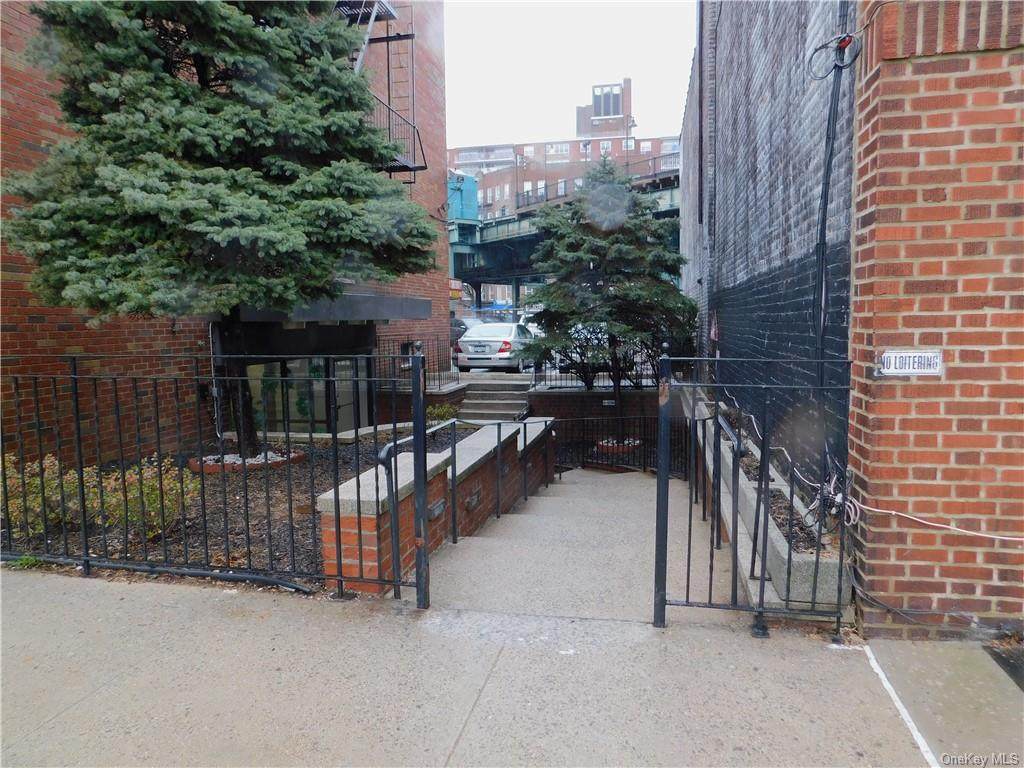 1725 Edison Avenue - Photo 1
