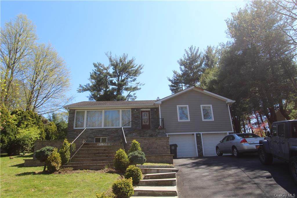 11 Bradley Avenue - Photo 1 11 Bradley Avenue - Photo 1