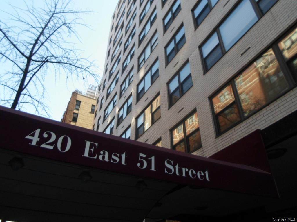 420 51st Street - Photo 1
