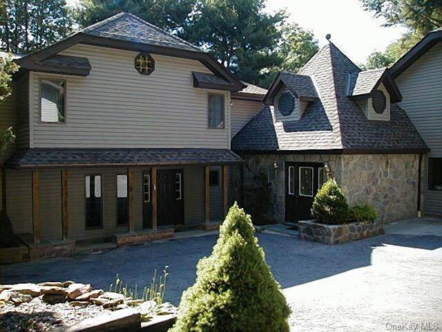 16 Faraway Road - Photo 1