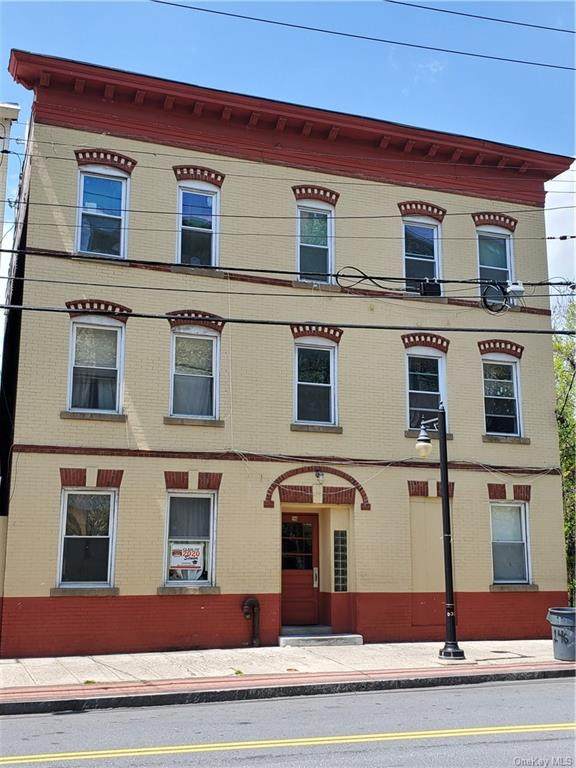 146 Ferris Avenue - Photo 1
