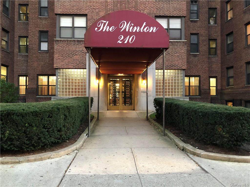 210 Martine Avenue - Photo 1