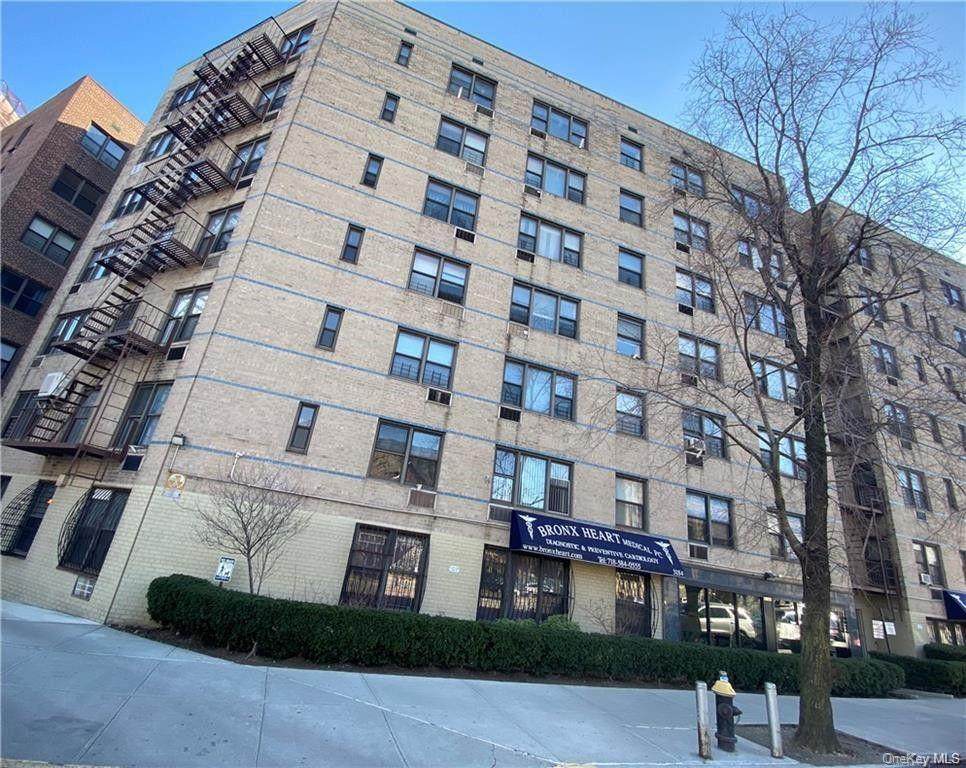 3184 Grand Concourse - Photo 1