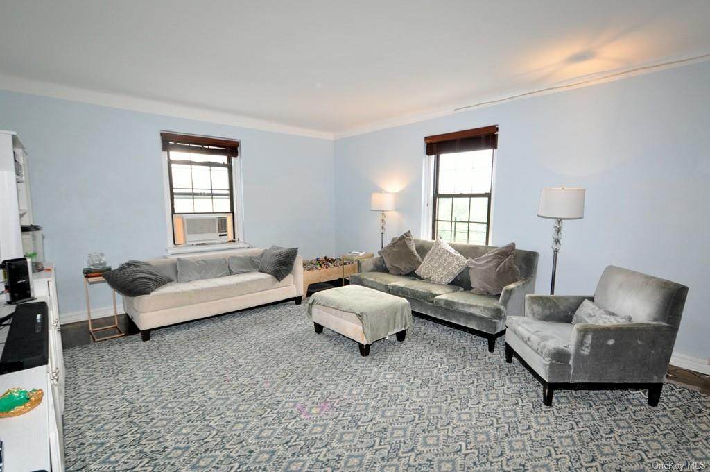 194 Garth Road - Photo 1