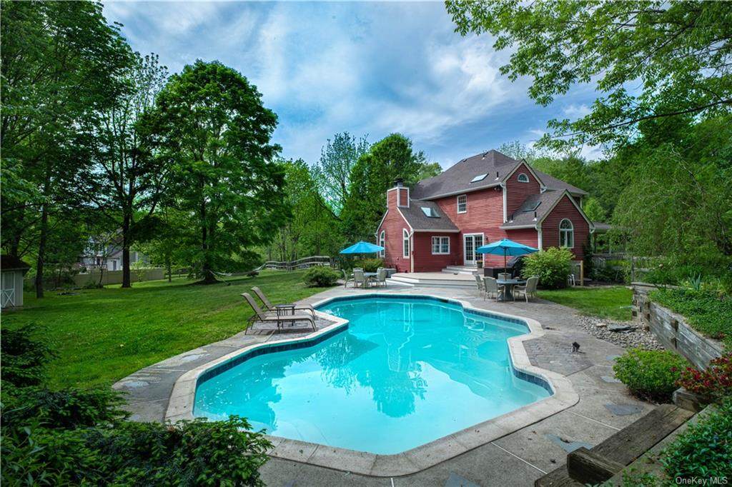 27 Crystal Farm Road - Photo 1