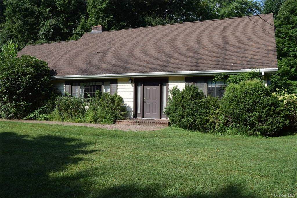 17 Greenlawn Road - Photo 1
