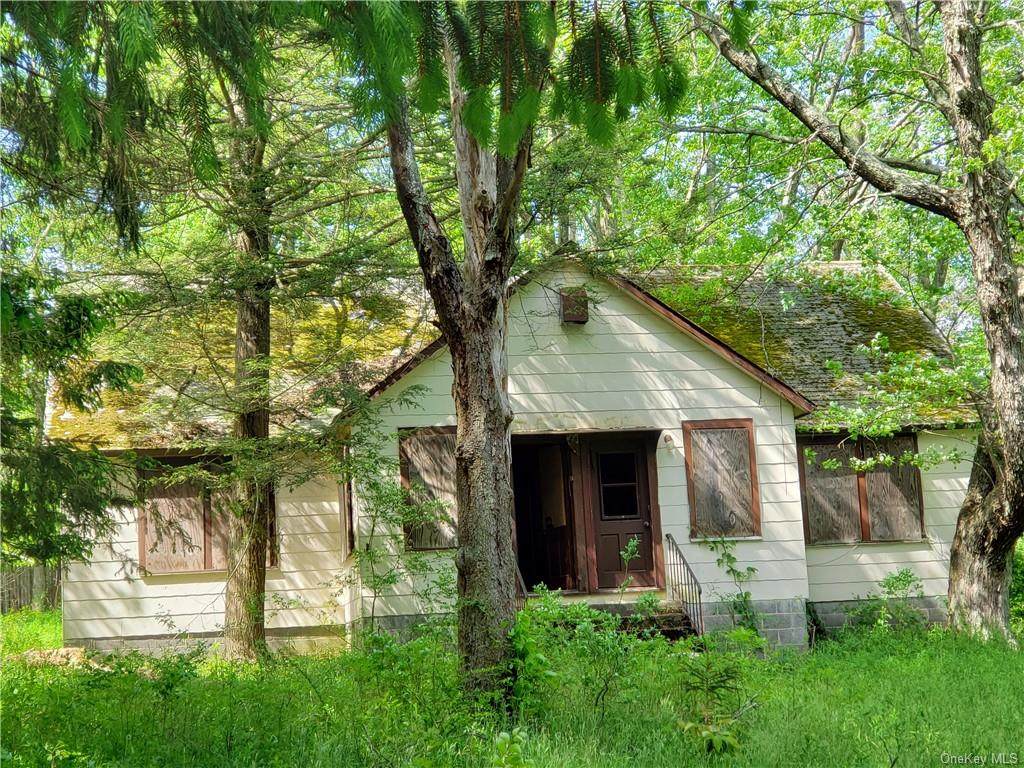 42 Hillside Avenue - Photo 1