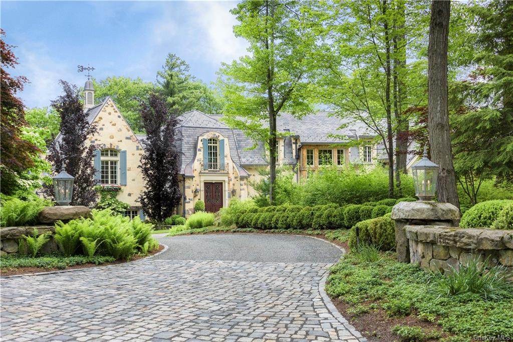 92 Pine Hill Road - Photo 1