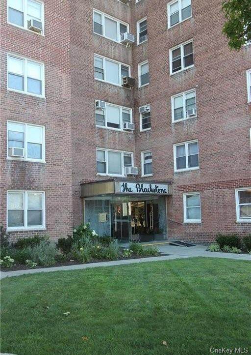 3725 Henry Hudson Parkway - Photo 1