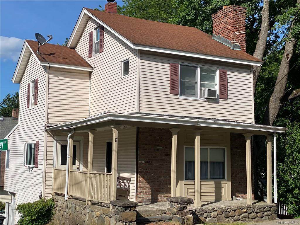 17 Estrada Road - Photo 1