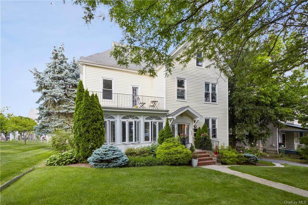16 Hemlock Place - Photo 1