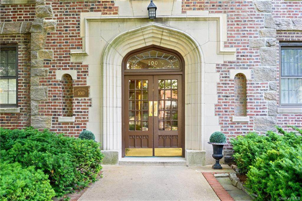 100 Parkway Road - Photo 1