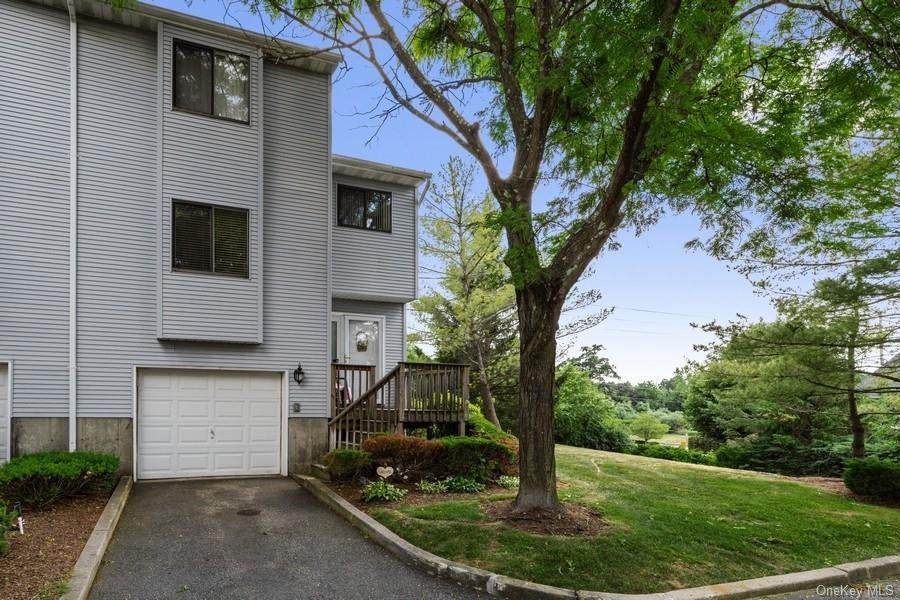 61 Chester Lane - Photo 1