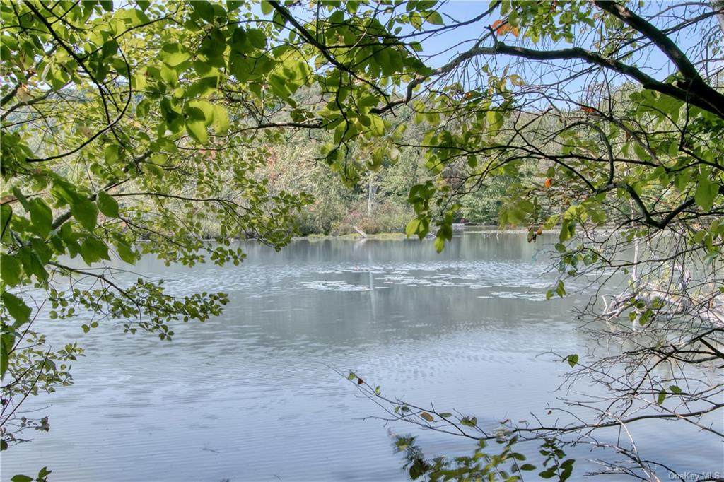 258 Hust Road - Photo 1