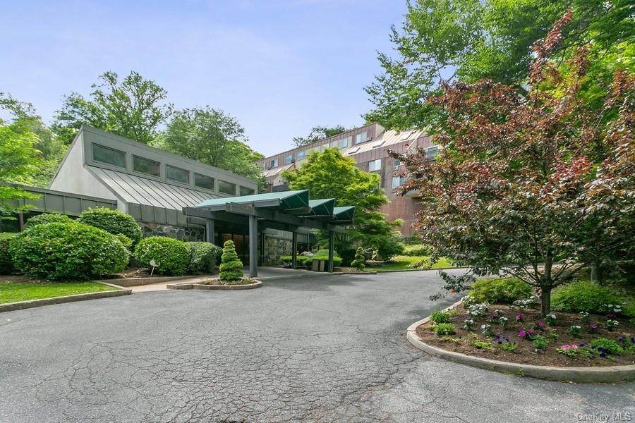 1 Fountain Lane - Photo 1