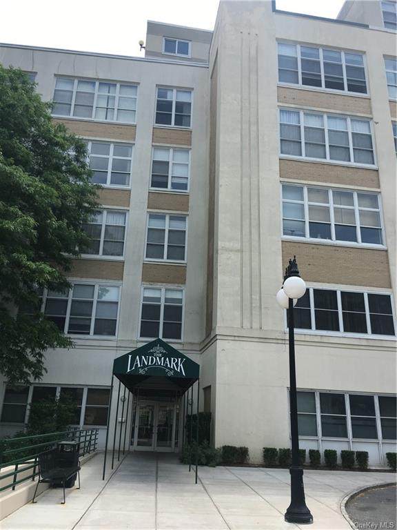 1 Landmark Square - Photo 1