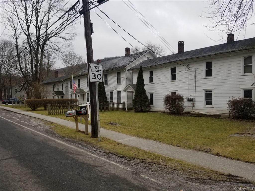 211 Old Route 22 - Photo 1