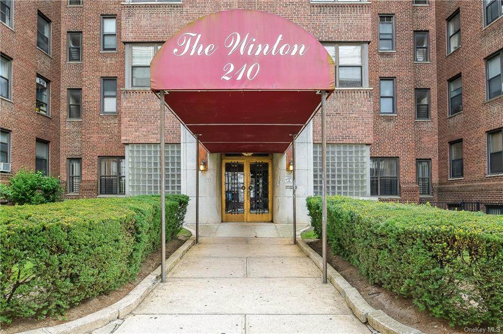 210 Martine Avenue - Photo 1