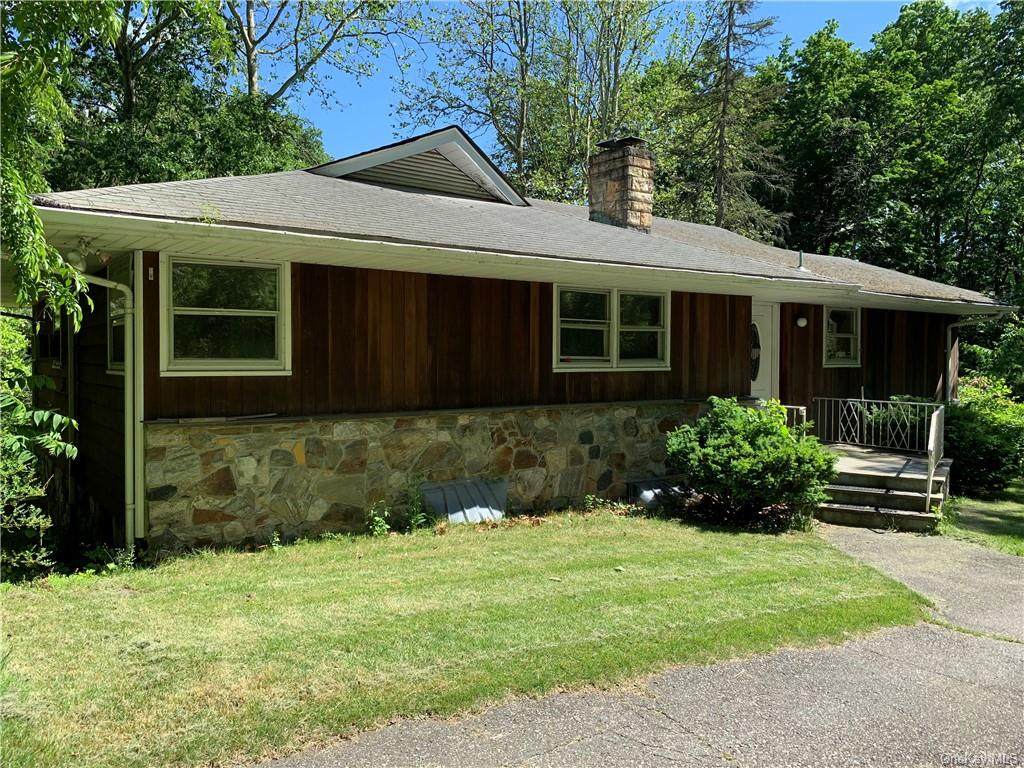 18 Winston Lane - Photo 1