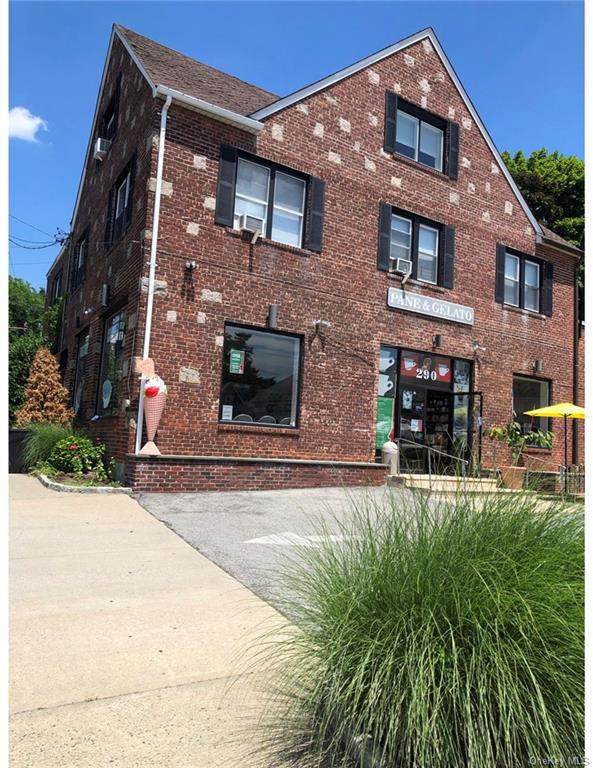 290 White Plains Road - Photo 1