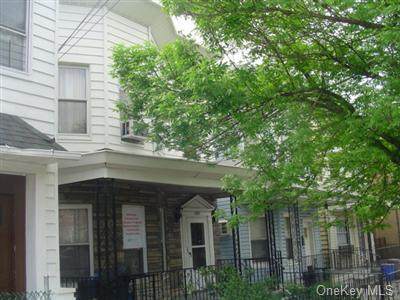 1849 Bronxdale Avenue - Photo 1