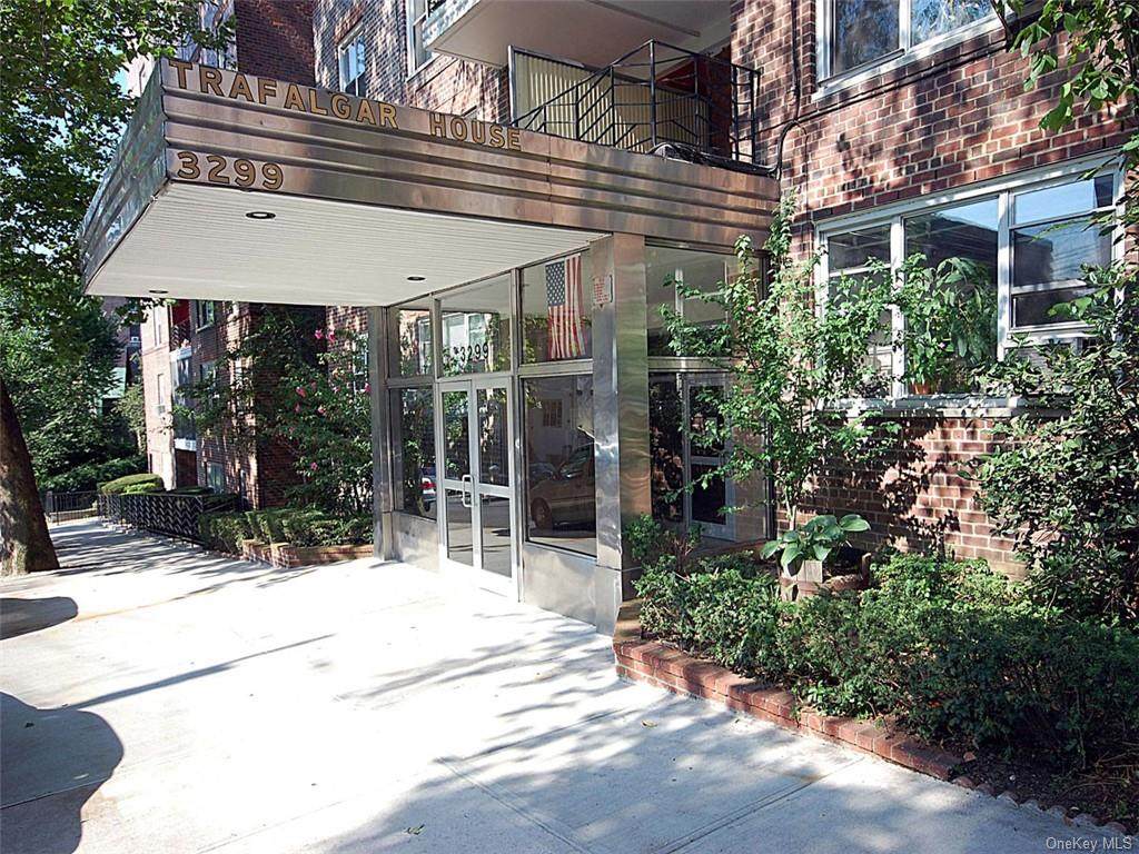 3299 Cambridge Avenue - Photo 1