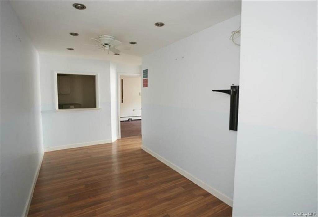 838 Pelhamdale Ave Avenue - Photo 1