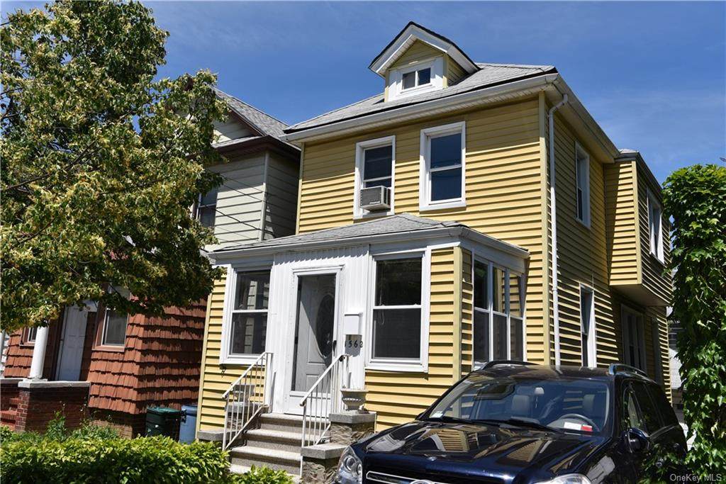 1562 Hering Avenue - Photo 1