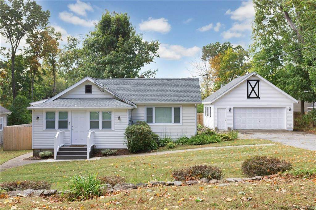 12 Batavia Road - Photo 1