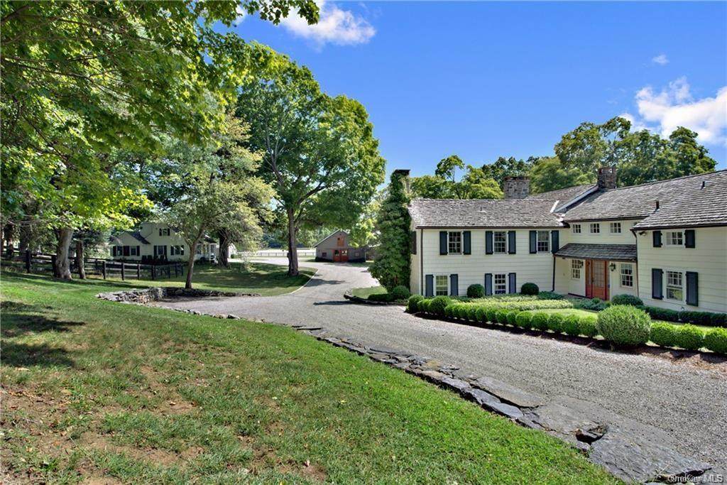 14 Middle Patent Road - Photo 1
