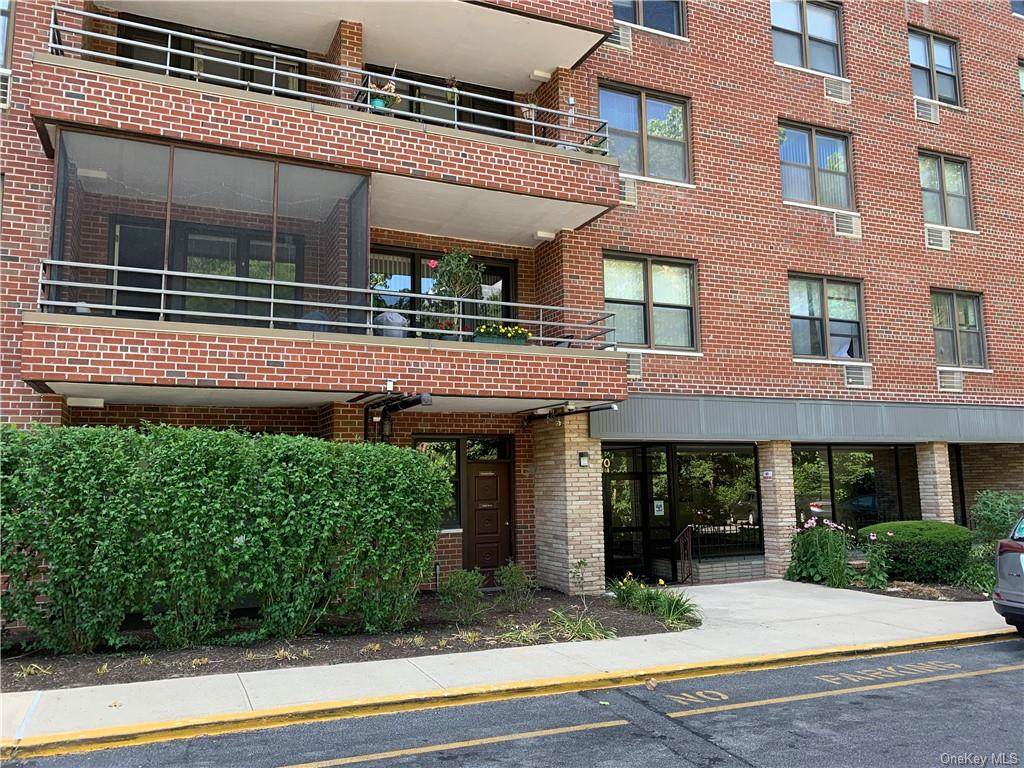 70 Barker Street - Photo 1