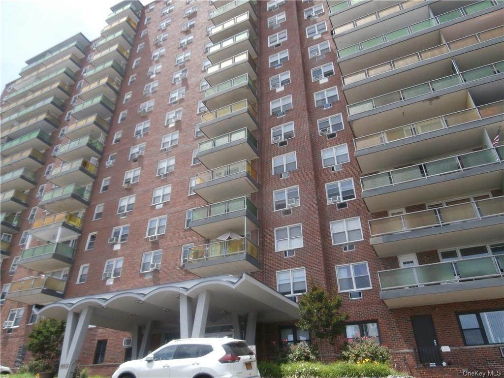 1853 Central Park Avenue - Photo 1