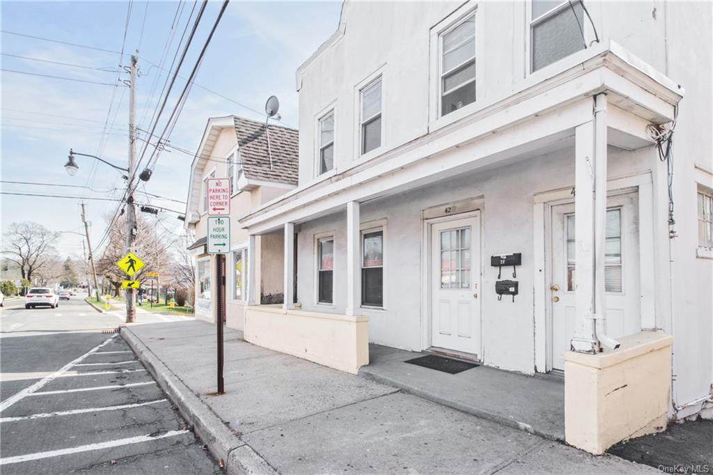 42 Marble Avenue - Photo 1